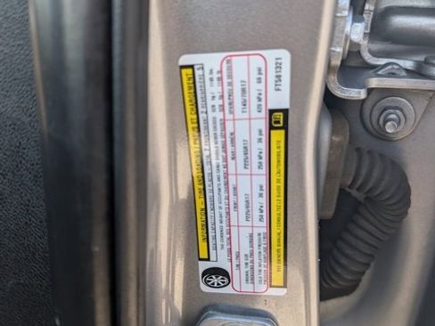 Used 2015 Dodge Journey SE image 23