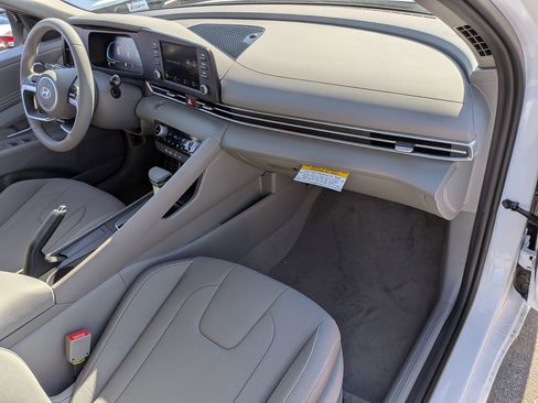 New 2026 Hyundai Elantra Sport image 24