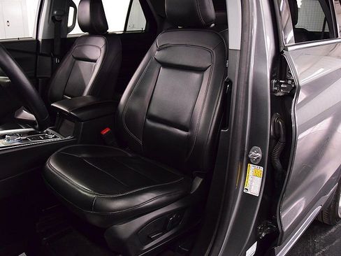 Used 2023 Ford Explorer XLT w/ Equipment Group 202A image 30