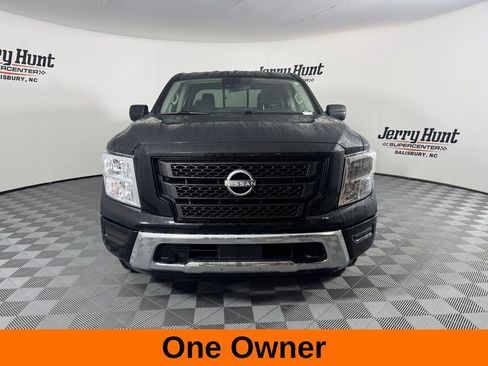 Used 2024 Nissan Titan SV w/ Accessory Utility Package image 4