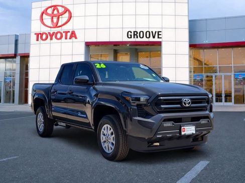 Used 2026 Toyota Tacoma SR5 w/ SR5 Upgrade Package AWD/4WD image 8