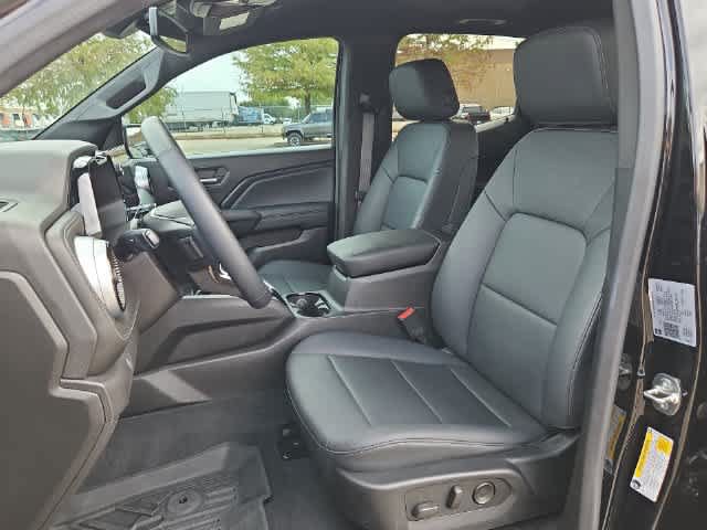 Used 2024 Chevrolet Colorado LT w/ LT Convenience Package III RWD image 14