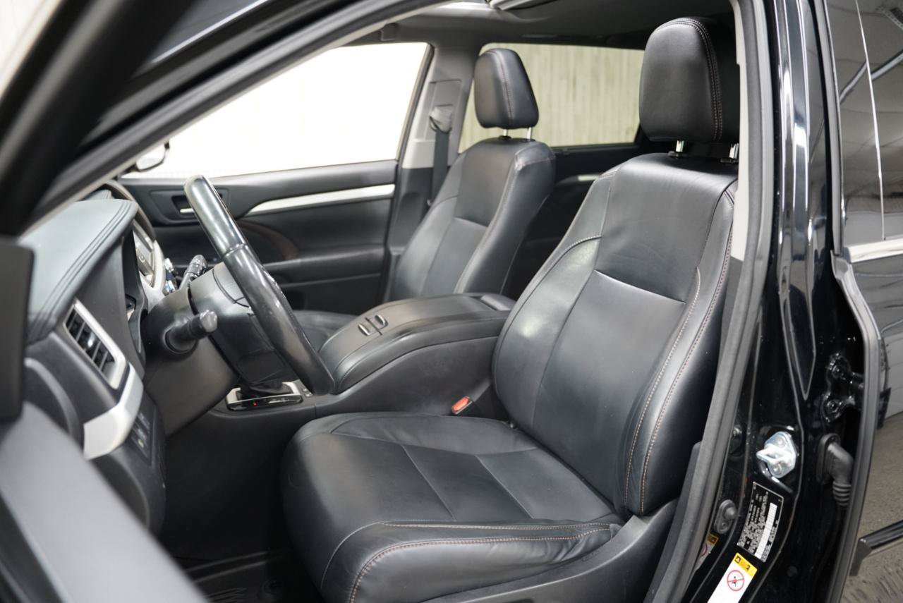 Used 2017 Toyota Highlander XLE AWD/4WD image 27