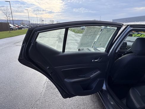 Used 2022 Nissan Altima 2.5 SR w/ Midnight Edition Package image 24