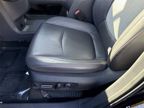 Used 2022 Toyota Sienna XSE image 15