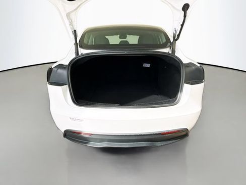 Used 2024 Tesla Model 3 Standard Range RWD image 26