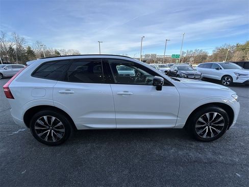Certified 2023 Volvo XC60 B5 Plus w/ Climate Package image 9