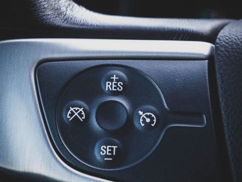 Used 2017 GMC Sierra 1500 SLT w/ SLT Premium Package image 11