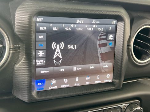 Used 2023 Jeep Wrangler Sahara w/ LED Lighting Group image 15