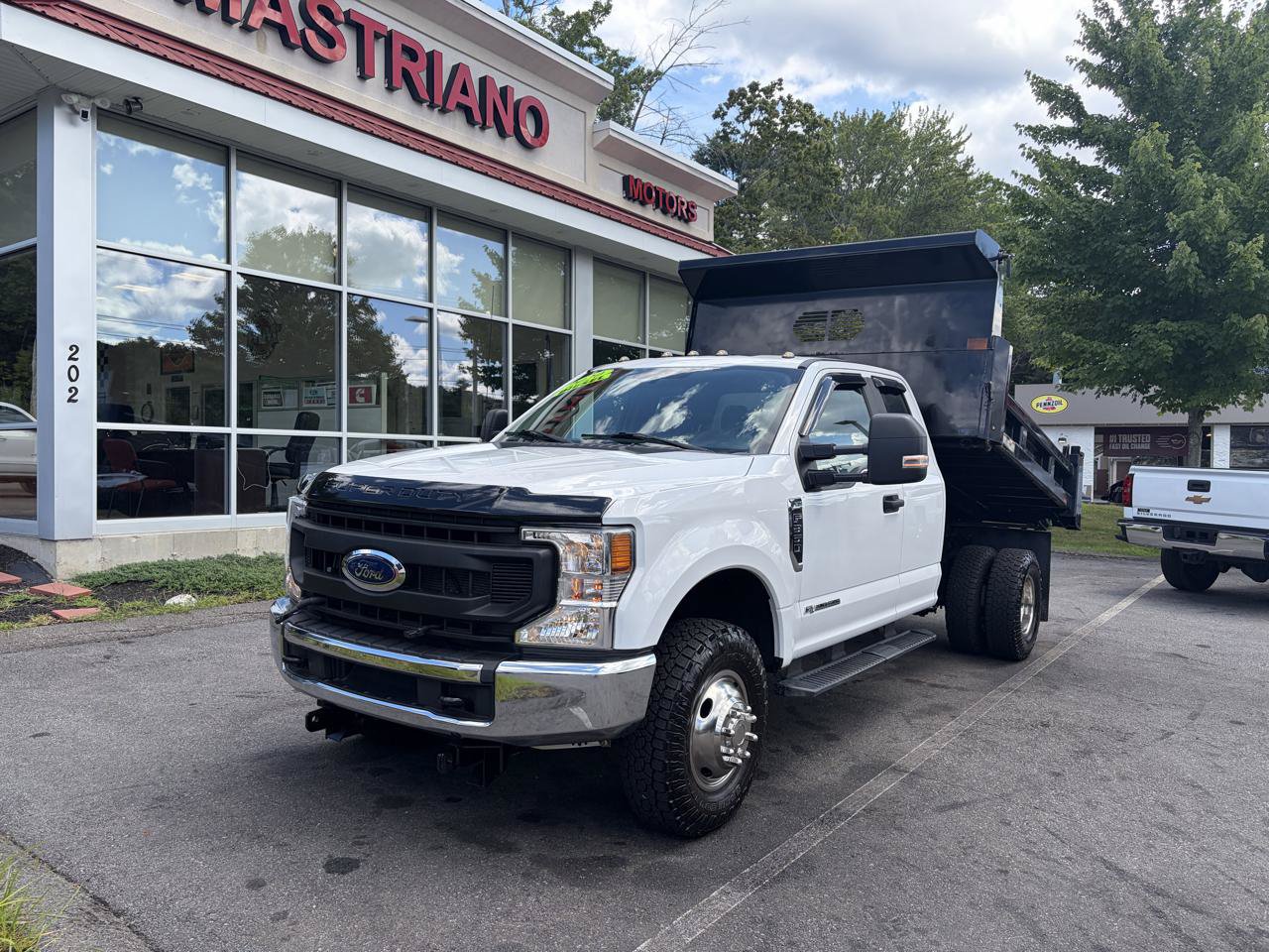 Used 2020 Ford F350 XL w/ Power Equipment Group AWD/4WD image 2