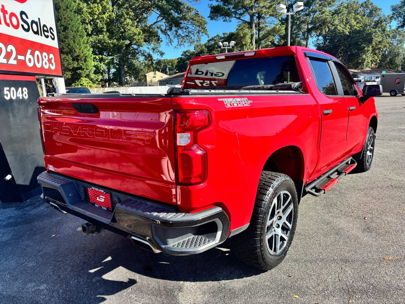 Used 2020 Chevrolet Silverado 1500 Custom Trail Boss w/ Custom Convenience Package AWD/4WD image 3