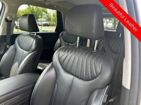 Used 2024 Hyundai Palisade Limited AWD/4WD image 8