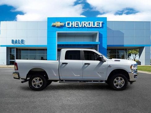 Used 2024 RAM 2500 Big Horn w/ Off Road Package AWD/4WD image 2