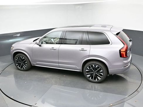 New 2026 Volvo XC90 B6 Plus w/ Protection Package Premier image 48