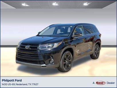 Used 2019 Toyota Highlander SE