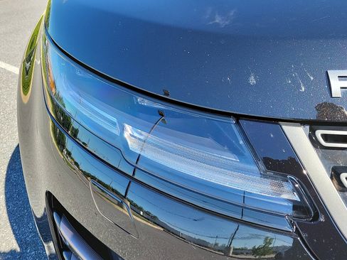 Used 2024 Land Rover Range Rover Evoque Dynamic SE image 8