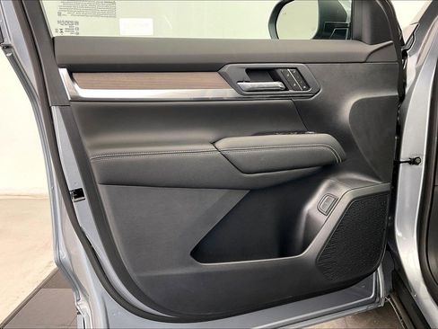 New 2026 GMC Terrain Denali w/ LPO, Floor Liner Package image 12