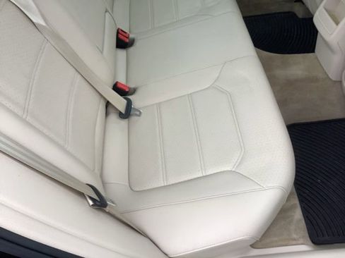 Used 2015 Volkswagen Passat 1.8T Limited Edition image 11