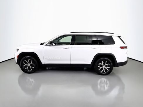 Used 2024 Jeep Grand Cherokee L Limited image 2