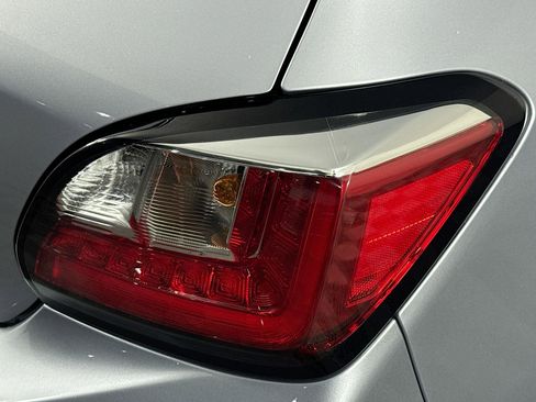 Used 2022 Mitsubishi Mirage ES image 32