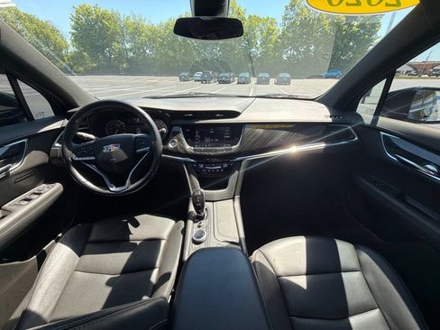 Used 2020 Cadillac XT6 Premium Luxury w/ LPO, Floor Liner Package FWD image 12