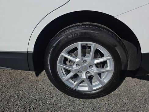 Used 2024 Chevrolet Equinox LT FWD image 34