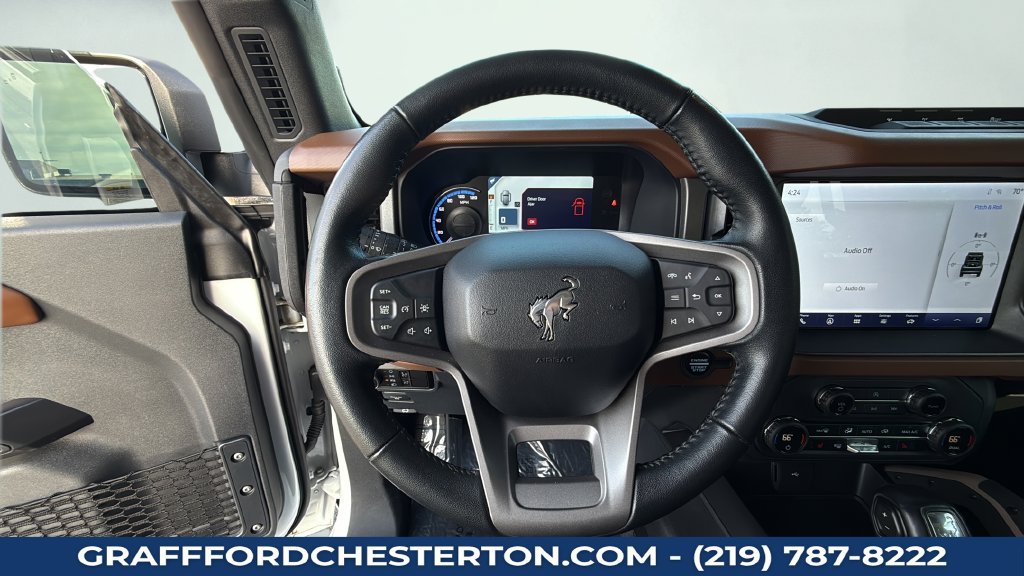 Used 2024 Ford Bronco Outer Banks w/ Sasquatch Package AWD/4WD image 22