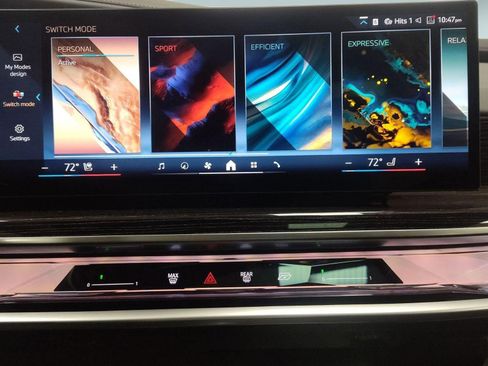 Used 2026 BMW 750e xDrive 750e xDrive image 22