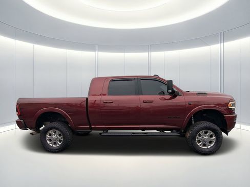 Used 2022 RAM 2500 Laramie w/ Night Edition image 3