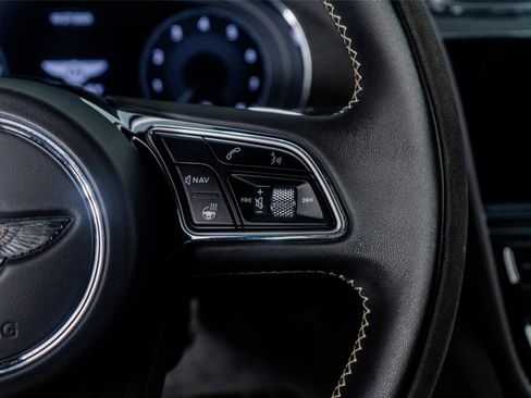 Used 2022 Bentley Bentayga Speed image 53