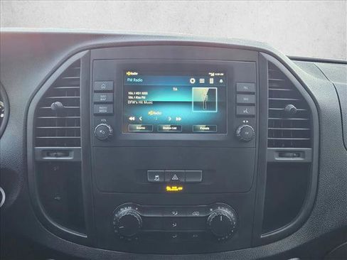 Used 2023 Mercedes-Benz Metris image 13