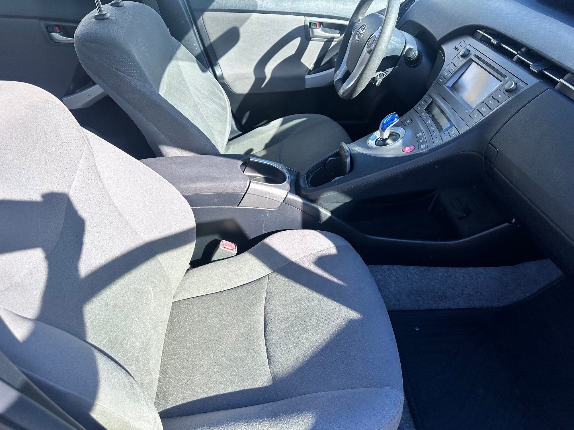 Used 2014 Toyota Prius Two FWD image 10