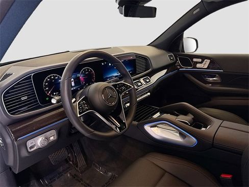 Certified 2025 Mercedes-Benz GLE 350 GLE 350 image 9