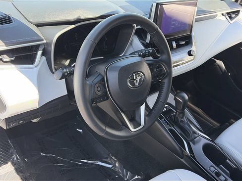 Used 2024 Toyota Corolla XSE FWD image 11