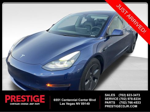 Used 2022 Tesla Model 3 image 1