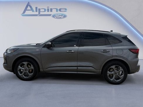 Used 2023 Ford Escape ST-Line AWD/4WD image 2