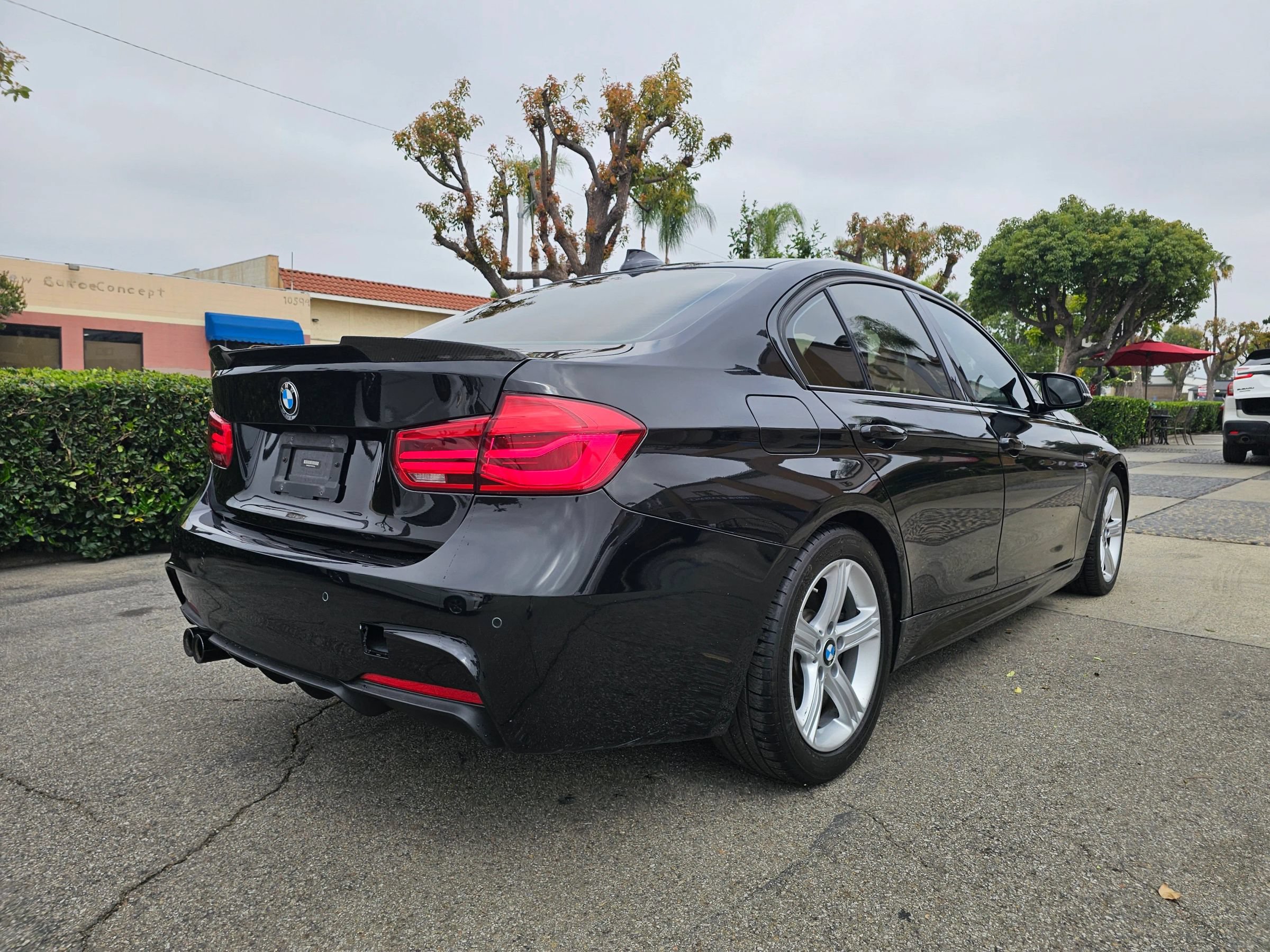 Used 2016 BMW 328i Sedan RWD image 5