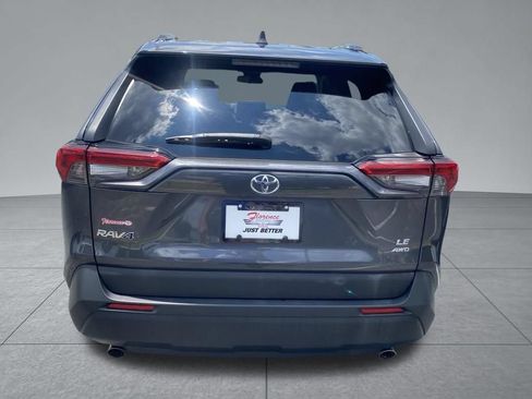 Used 2019 Toyota RAV4 LE w/ All Weather Liner Package AWD/4WD image 12