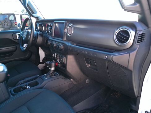 Used 2023 Jeep Wrangler Unlimited Rubicon 4xe w/ Cold Weather Group image 8