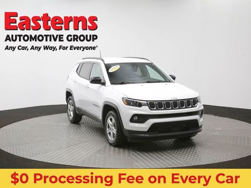 Used 2024 Jeep Compass Latitude AWD/4WD image 50