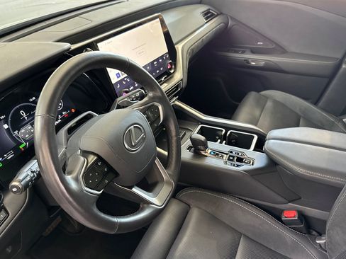 Certified 2026 Lexus TX 550h AWD Plug-In Hybrid w/ Technology Package image 11