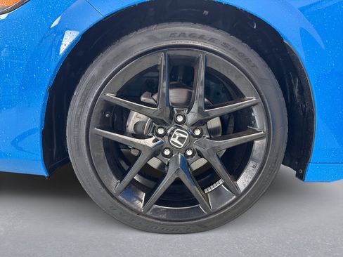 Used 2024 Honda Civic Sport image 11