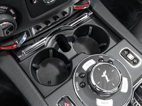 Used 2015 Rolls-Royce Ghost image 73