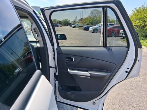 Used 2013 Ford Edge SEL FWD image 14