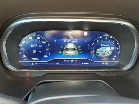 Used 2022 Chevrolet Tahoe RST w/ Luxury Package image 28