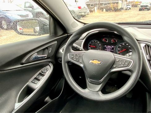 Used 2024 Chevrolet Malibu LT image 36