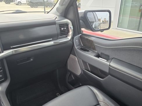 Used 2023 Ford F150 Lariat w/ Trailer Tow Package image 24