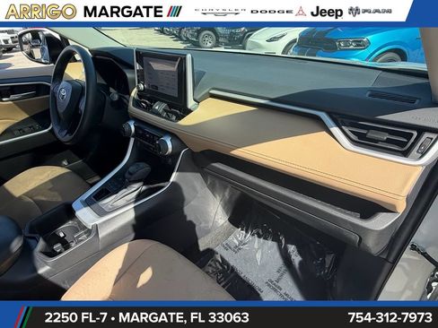 Used 2024 Toyota RAV4 XLE w/ Convenience Package AWD/4WD image 19