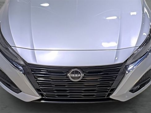 Certified 2024 Nissan Altima 2.5 SV image 16