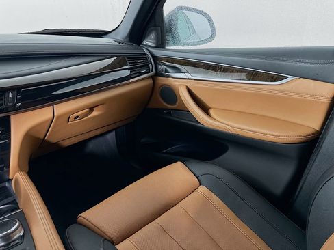 Used 2019 BMW X6 xDrive35i w/ M Sport Package image 24